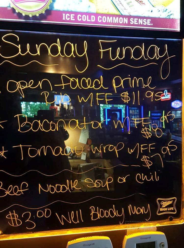 Brown Pub - Hinckley, IL