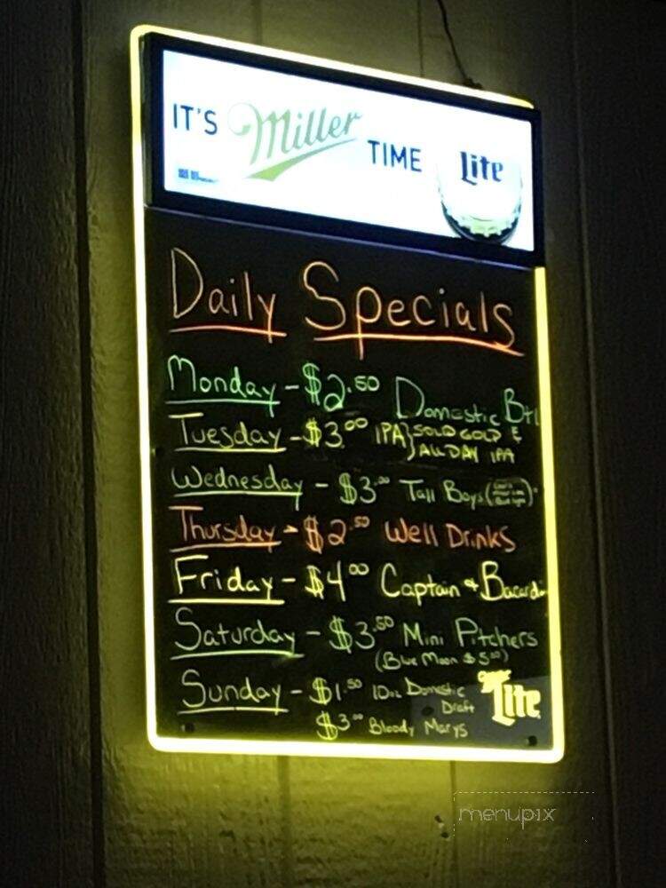 Hoppe's Tavern - Elgin, IL