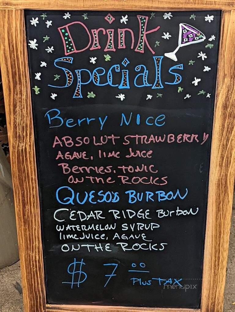 Queso's Mexican Bar & Grill - Burlington, IA