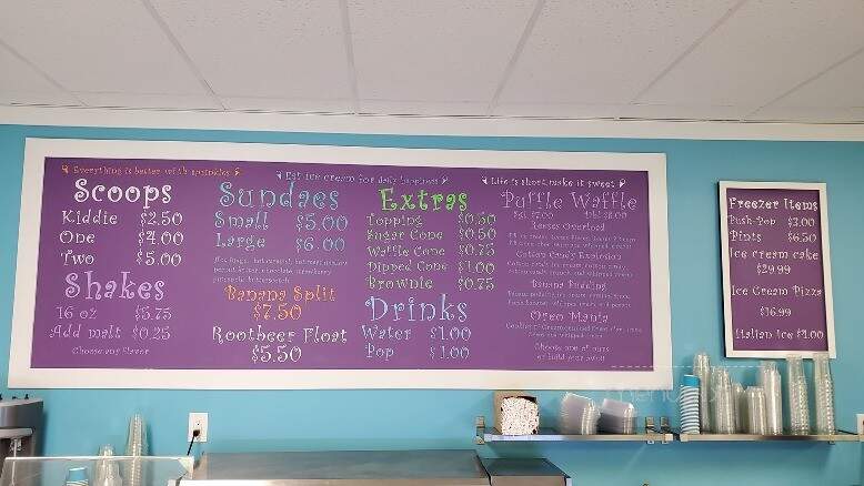 Sundae Funday Cafe - Winfield, MO