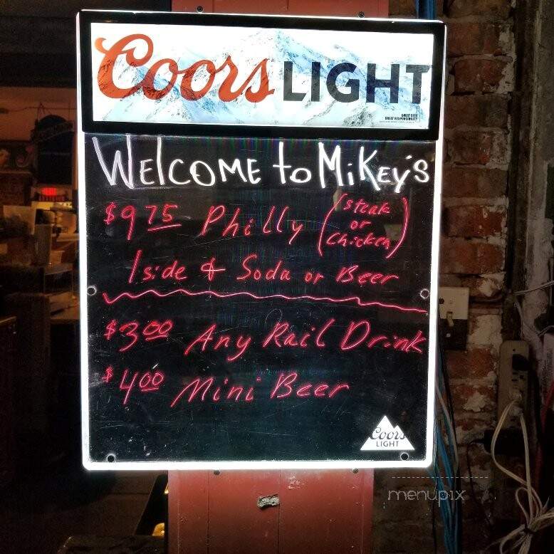 Mikey's Pub - Smithton, IL